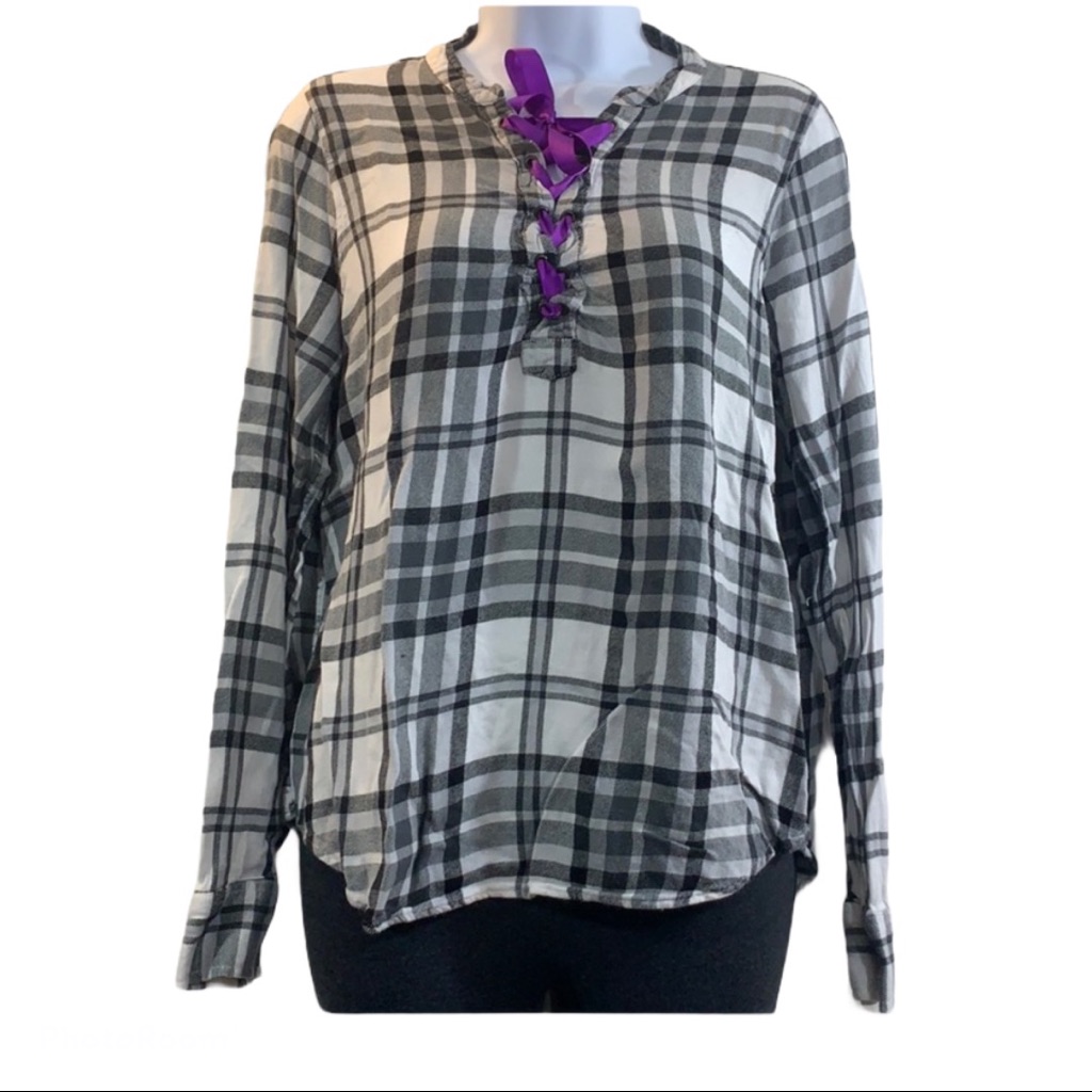 5 For 20 Aeropostale Ribbon V-Neck Plaid Shirt